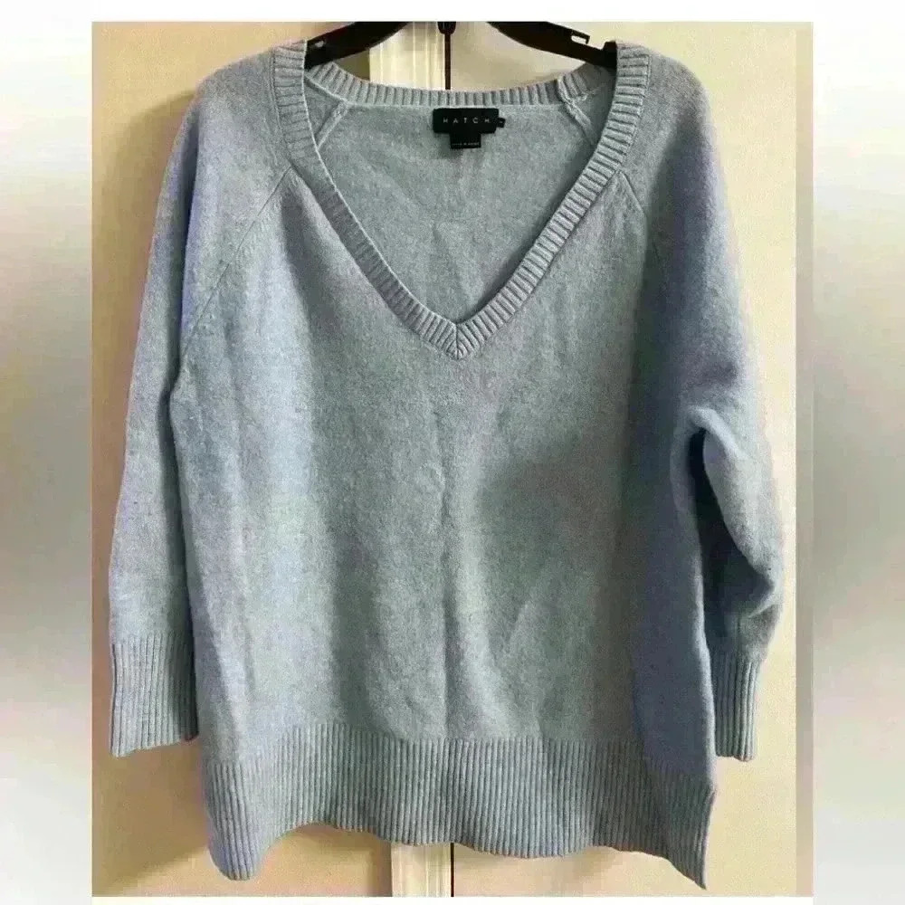 Hatch 100% merino wool v neck pullover sweater heather blue. Large (3) - Picture 1 of 6